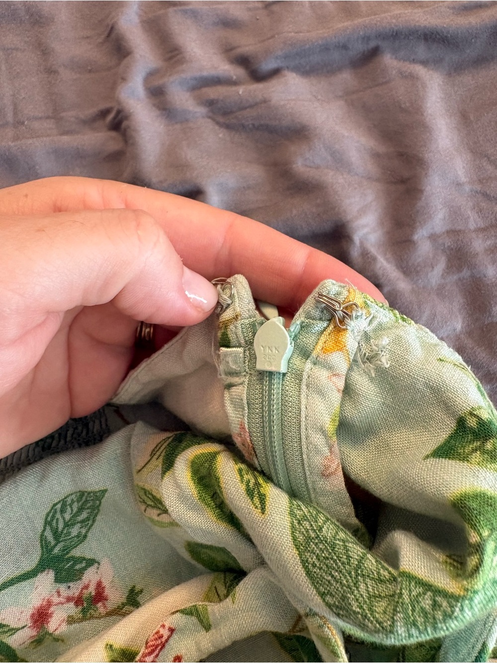 Anthropologie Ranna Gill Green Floral Fruit Romper M - Picture 6 of 6